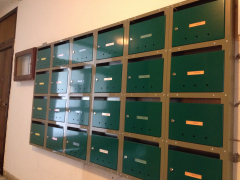 Álló típusú prémium lépcsőházi postaláda Álló típusú prémium lépcsőházi postaláda